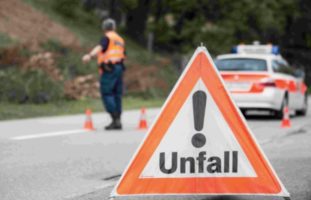 Autobahn A4 ab Einfahrt Brunnen gesperrt