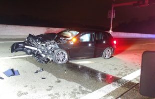 A3 / Brugg AG - BMW-Fahrer (29) rast alkoholisiert in Tesla