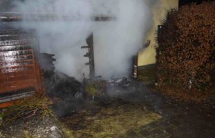 Brand in Arnegg SG - Aufmerksame Anwohnerin verständigt Rettungskräfte