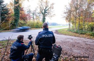 Kappelen BE - Autolenker viel zu schnell unterwegs