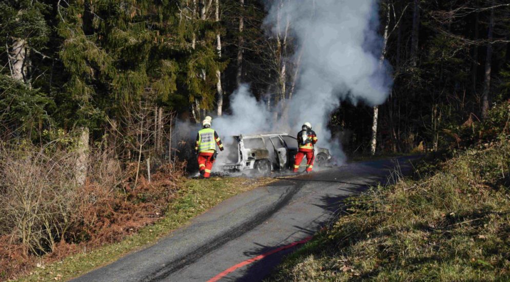 Rufi: Totalschaden nach Autobrand