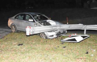 Fahrunfähiger Lenker in Uetliburg von der Fahrbahn abgekommen