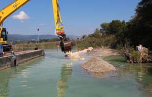 Bielersee BE - Pfahlbaufundstelle durch Erosion des Seegrunds und des Ufers gefährdet