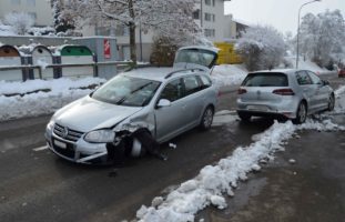 Lustmühle AR - Auf Gegenfahrbahn geraten und verunfallt