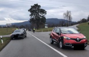 Rüdlingen: Kollision zwischen zwei Personenwagen