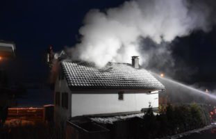 Neuhaus SG - Einfamilienhaus nach Brand nicht mehr bewohnbar