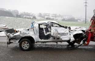 Sachseln OW - Heftiger Unfall: Zwei Personen erheblich verletzt