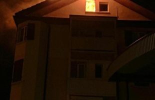 Dachwohnung in Horgen ZH gerät in Brand