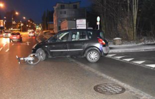 Unfall zwischen Auto und Velofahrerin (13) in Wittenbach