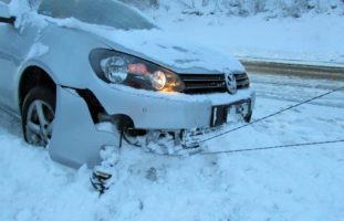 Glarus: Verkehrsunfall mit vier involvierten Fahrzeugen