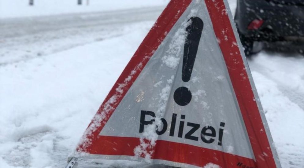 Unfall zwischen Auto und Schneepflug in Rheinfelden