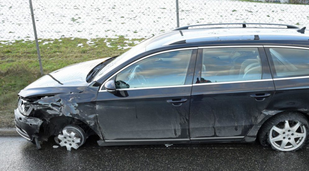 Autobahn A2, Kriens: Blaufahrer baut Unfall