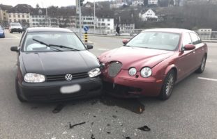 Schaffhausen: Rotlicht missachtet und Unfall verursacht