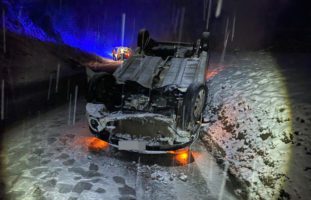 Schneeunfall Ammerswil AG - Lenker (36) rutscht und überschlägt sich