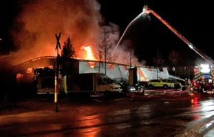 Urtenen-Schönbühl: Lagerhalle bei Brand total zerstört