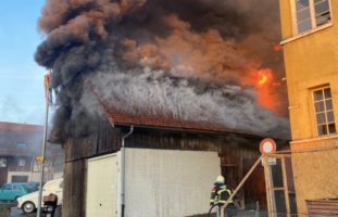 Kind verursacht Brand in Hägglingen AG