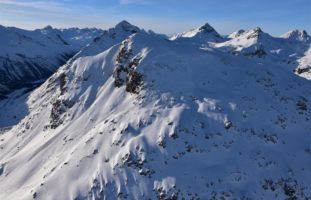 Piz Alv, Pontresina GR - Skitourengänger durch Lawine verschüttet