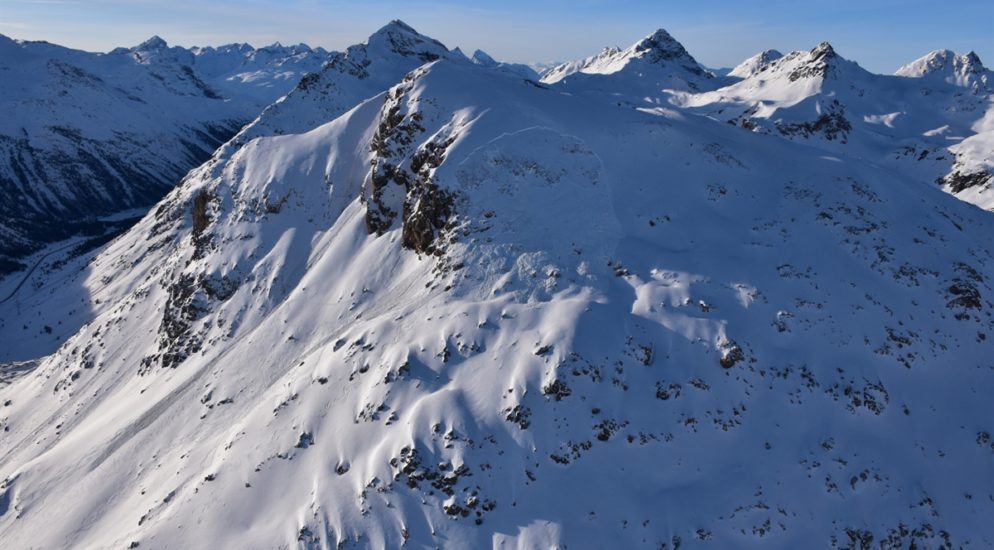 Piz Alv, Pontresina GR - Skitourengänger durch Lawine verschüttet