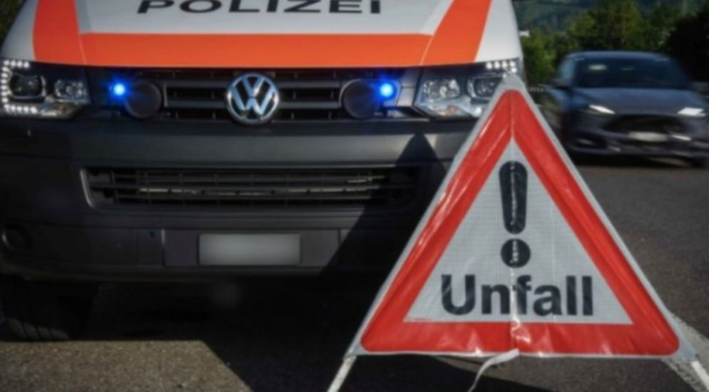 Fussgänger bei Verkehrsunfall in Biel von Auto touchiert