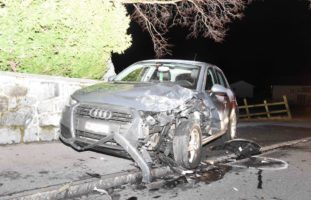 Trübbach: Crash mit parkiertem Auto