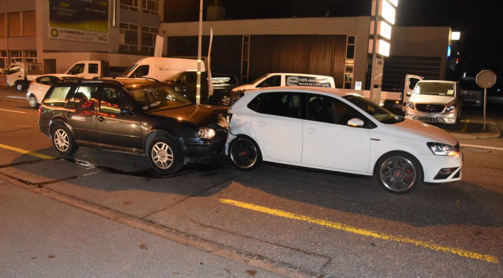 Wil: Auffahrunfall zwischen zwei Autos