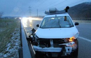 Benken SG: Bei Überholmanöver auf der A3 verunfallt