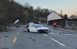 Schönenwerd SO: BMW-Fahrer (20) heftig verunfallt