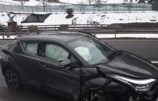 Silenen UR - Lenker prallt in Tunnelmauer und wird erheblich verletzt