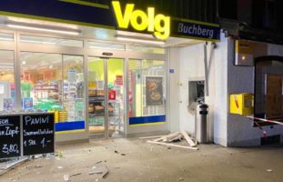 Bancomat in Buchberg AR gesprengt und zu Fuss geflüchtet