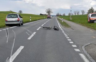 Verkehrsunfall zwischen Radfahrer und Personenwagen in Buttisholz