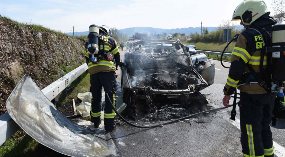 Steinach SG: Auto in Vollbrand