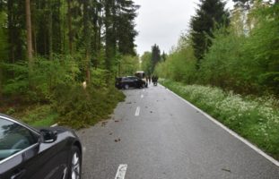 Erheblich verletzter Lenker bei Unfall in Boningen SO