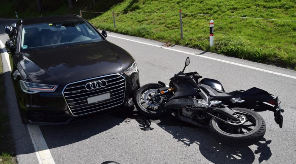 Unfall Trogen AR: Motorradfahrer (19) gerät in Gegenverkehr