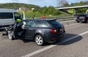 A1, Westaargau: Mehrere heftige Unfälle im Feierabendverkehr