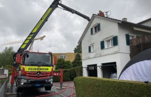 Buchs SG: Mann stirbt bei Brand in Mehrfamilienhaus