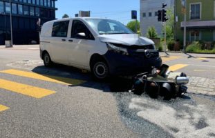 Solothurn: Bei Abbiegemanöver in Ampel gedonnert