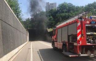 Olten SO: Autobrand in Hausmatttunnel