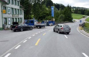 Herisau AR: Verkehrsunfall nach Überholmanöver