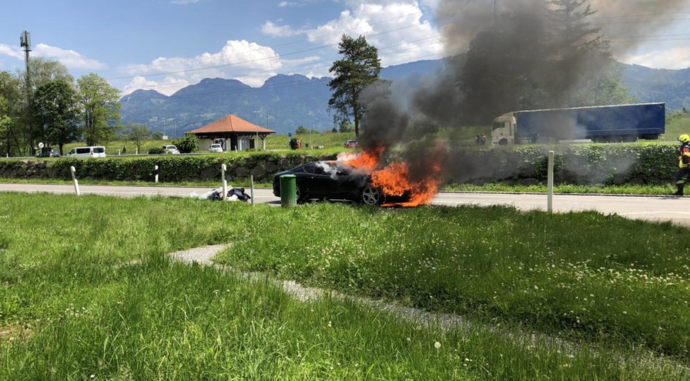 Kriessern SG: Fahrzeugbrand auf der Autobahn A13