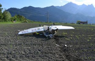 Notlandung in Bad Ragaz: Kleinflugzeug überschlägt sich