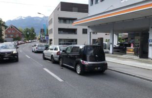 Buchs SG - Auffahrunfall mit drei Autos fordert zwei Verletzte