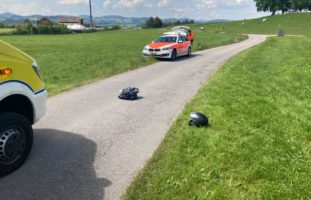 Gossau SG - Bei Selbstunfall mit Motorrad verletzt