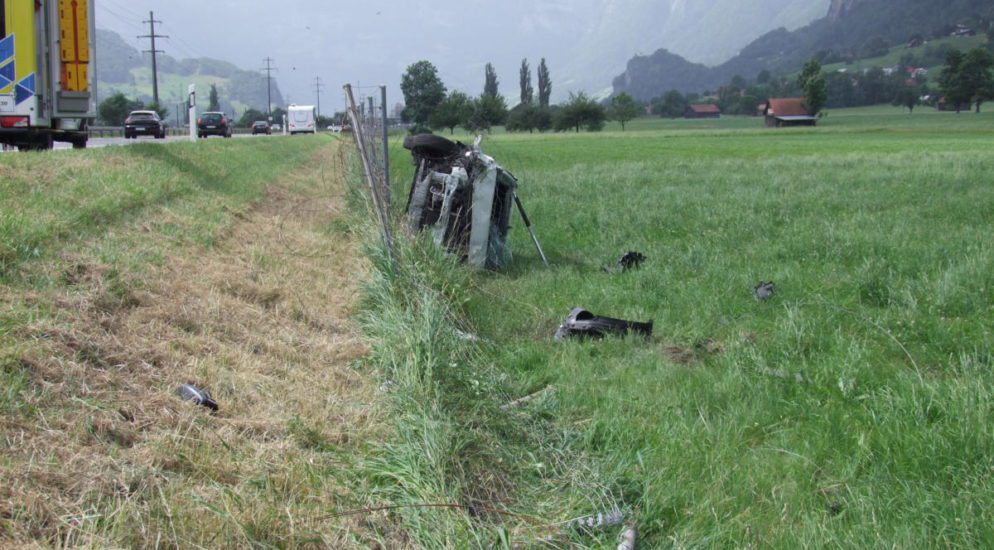 Heiligkreuz SG: Bei Unfall auf der A3 mit Auto überschlagen