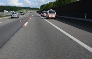 Oberbüren SG: Motorradlenker (32) bei Spurwechsel auf A1 verunfallt