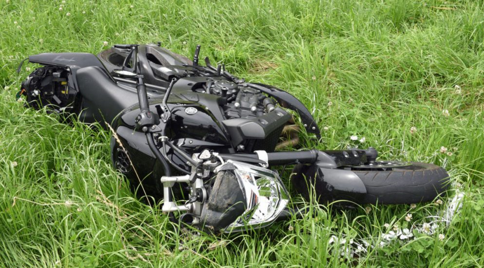 Roggliswil LU: Motorradfahrer nach Töffunfall erheblich verletzt