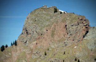 Berg-Unfall Schwyz SZ: Mann stürzt 40 Meter tief und stirbt