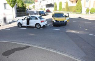 Flawil SG - Zwei Verletzte nach Crash