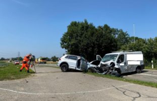 Dübendorf ZH: Ein Schwerverletzter nach Verkehrsunfall