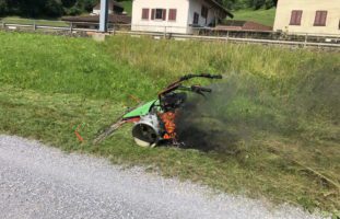 Schänis SG - Sachschaden nach Brand eines Motormähers