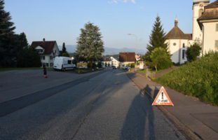 Velolenker bei PW-Unfall in St.Gallenkappel SG verletzt